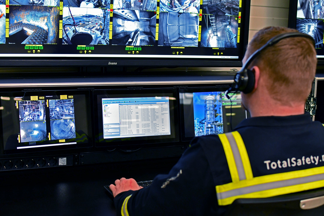 Centralized Confined Space Monitoring Total Safety